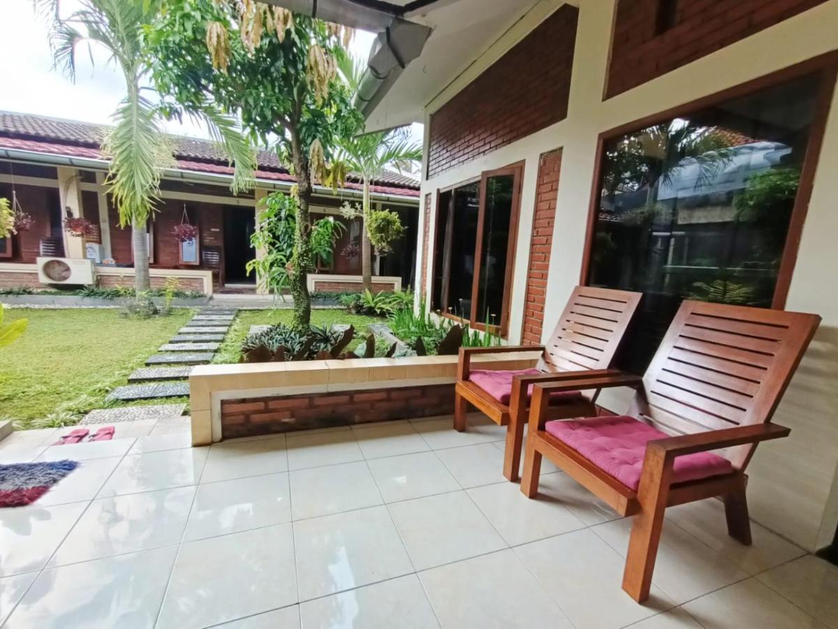 יוגיאקרטה Rumah Kami Guest House מראה חיצוני תמונה
