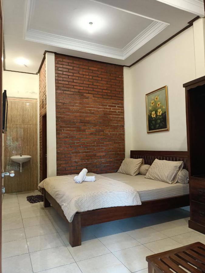 יוגיאקרטה Rumah Kami Guest House מראה חיצוני תמונה